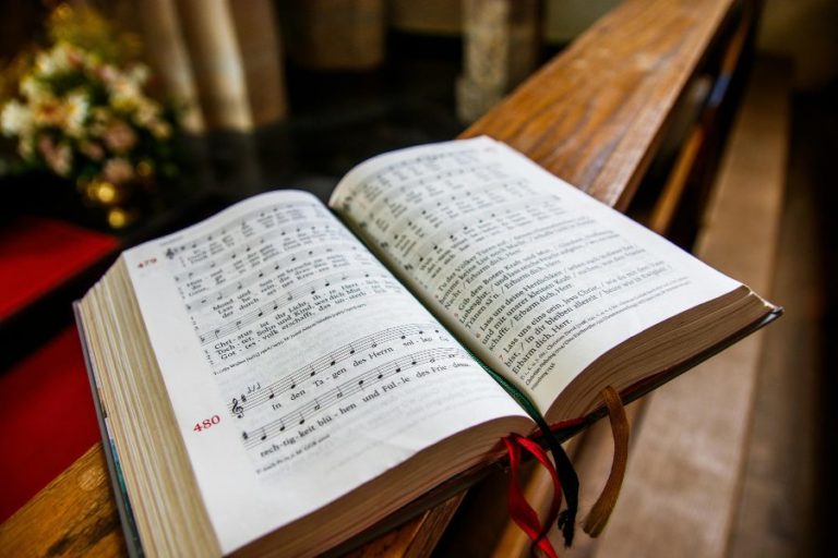 Mehr über den Artikel erfahren Neuer Kammerchor erweitert die Chorstruktur der KLOSTERSPATZEN OBERHAUSEN